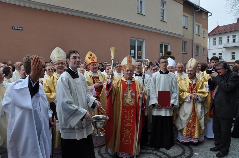 Poświęcenie tablic pamiątkowych