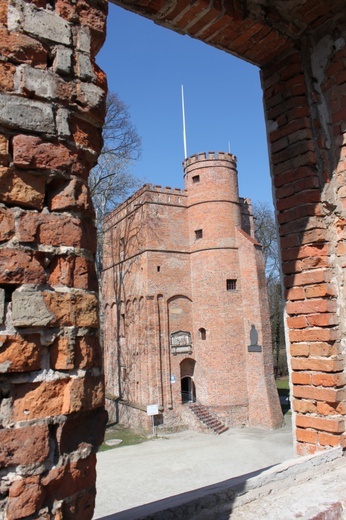 Pałac i park w Żmigrodzie