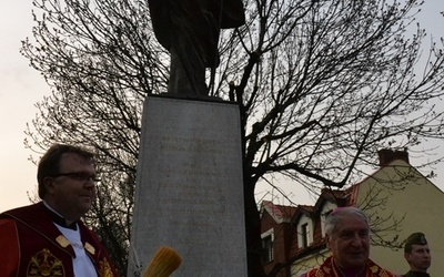 Odsłonięcie pomnika św. Wojciecha