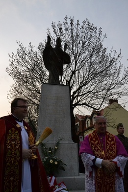 Odsłonięcie pomnika św. Wojciecha