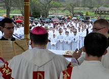 Pielgrzymka białej służby