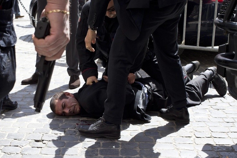 Strzelanina w centrum Rzymu