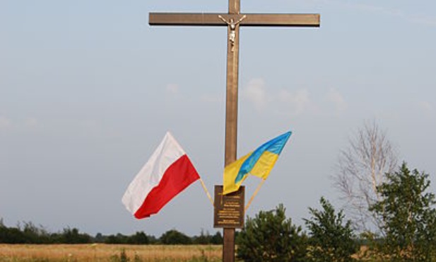 Łańcuch zła zerwijmy dobrem