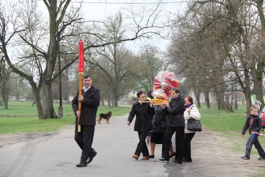 Pielgrzymka z Roszkowej Woli do Żdżar