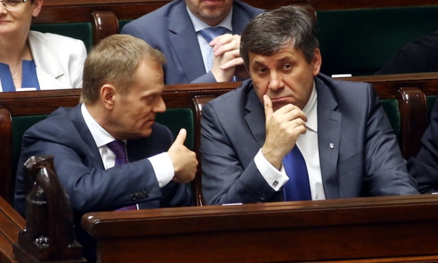 231 posłów za zniesieniem reformy Gowina