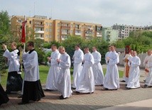 Wyświęcono ośmiu diakonów