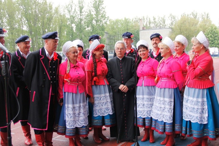 Mecz policjantów z księżmi w Kutnie