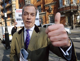   Popularność Nigela Farage'a na Wyspach stale rośnie, ponieważ jego poglądy  są zbieżne z tym, co myśli  wielu Brytyjczyków