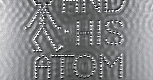 Każda kropka to jeden atom węgla. Ułożenie ich we wzór wymaga skaningowego mikroskopu tunelowego