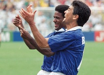 Bebeto jako pierwszy uczcił narodziny syna „kołyską” w ćwierćfinale mundialu w 1994 roku