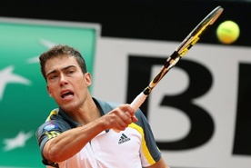 Janowicz w ćwierćfinale turnieju w Rzymie