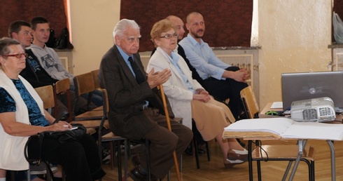 W spotkaniu wzięli udział członkowie Klubu Historycznego im. gen. „Grota”