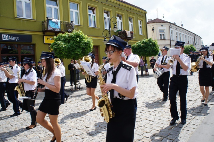 Wojewódzki Dzień Strażaka w Skierniewicach