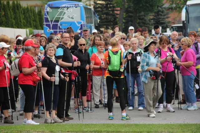 II Pielgrzymka Nordic Walkerów