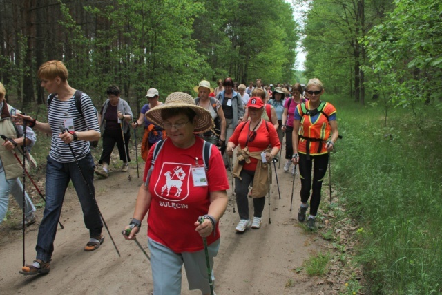 II Pielgrzymka Nordic Walkerów