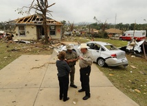 Potężne tornado w USA. Schroniska w kościołach