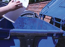 Od 1 lipca tego roku będziemy płacić gminom opłaty za wywóz odpadów, a gminy będą zawierały umowy z firmami wywozowymi