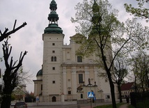 Dziedziniec pogan w diecezji łowickiej