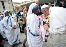 Papież odwiedził przytułek dla ubogich