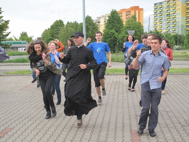 Jak widać, ks. Artur Chruślak dobrze sobie radził