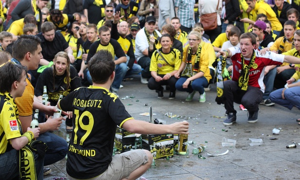 Piłkarska LM: Niemcy wolą Borussię Dortmund