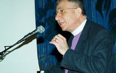 Munib Younan