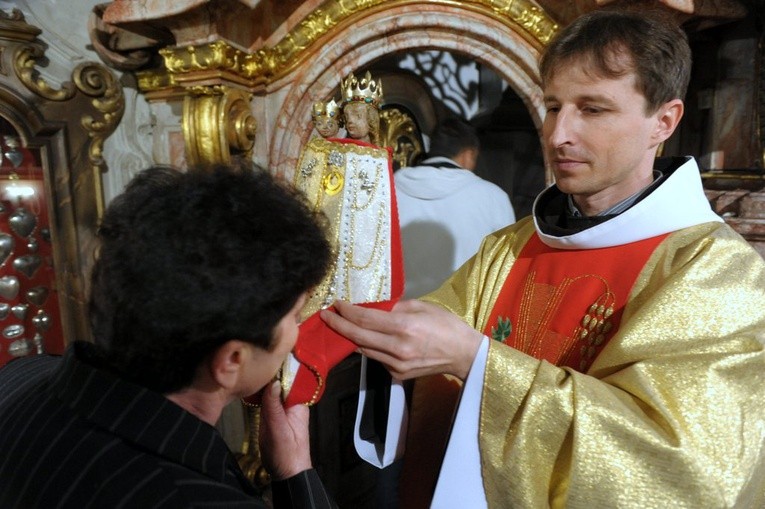 Rodziny u Królowej w Wambierzycach