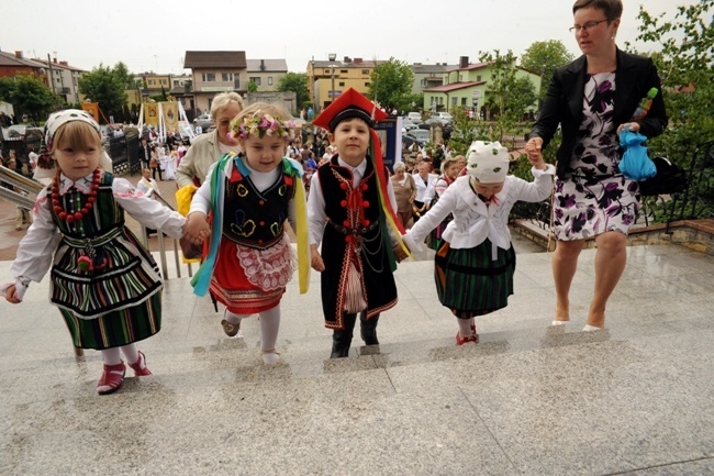 Radość ma oczy dzieci, które szybko zapominają o zmęczeniu