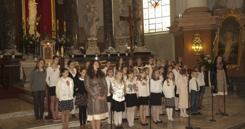 Pomoc - sedno macierzyństwa