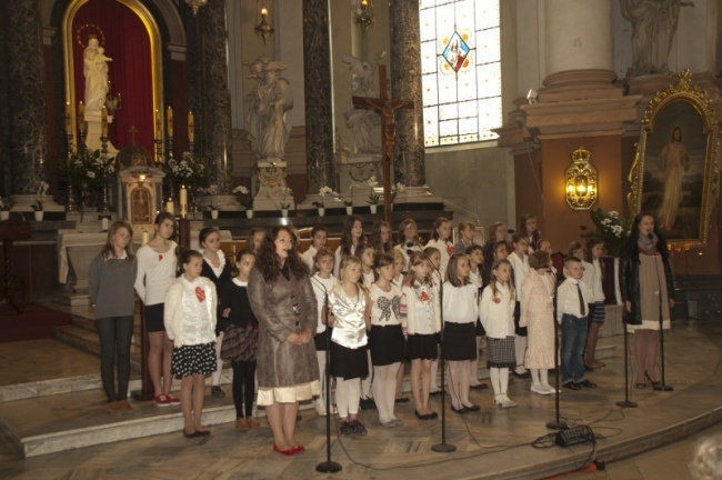 Dziękując mamom - pomogli kolegom