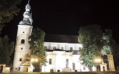  Renowację bazyliki katedralnej w Łowiczu przeprowadzono także dzięki unijnemu wsparciu