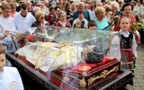 Płocczanie tłumnie przywitali niezwykły relikwiarz św. Jana Bosko