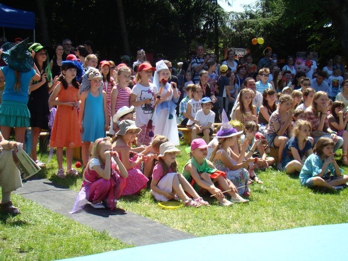 W festynie biorą udział dzieci i dorośli nie tylko z terenu parafii, ale z całego Lublina