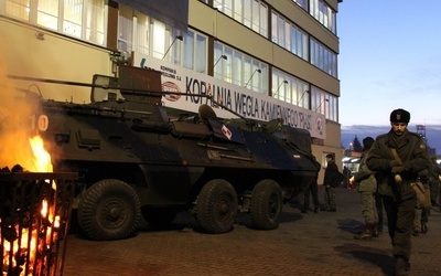 Wojsko przeciw manifestującym?