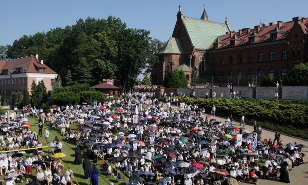 Łagiewniki: beatyfikacja polskich zakonnic