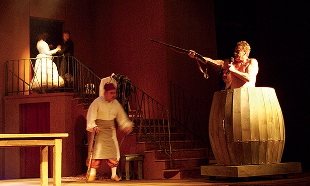  Niecodzienne pomysły reżysera: Daniel Olbrychski jako Cześnik w beczce