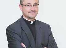 Ks. prof. Dariusz Walencik pracuje na Wydziale Prawa i Administracji Uniwersytetu Opolskiego