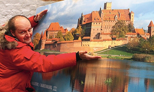 Marek Stokowski pisarz, kustosz Muzeum Zamkowego  w Malborku