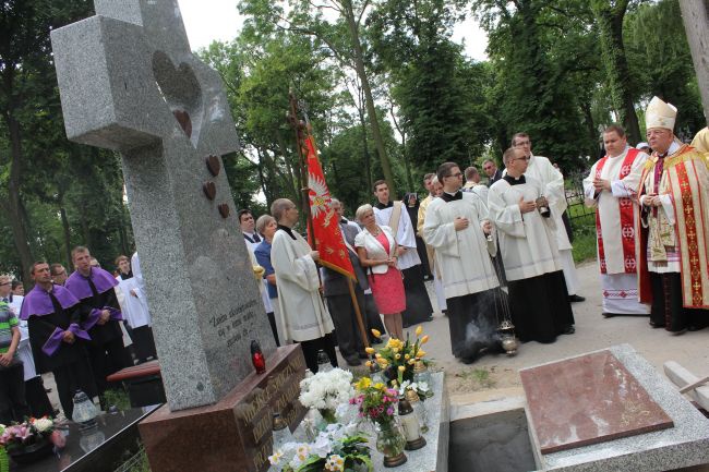 Pogrzeb dzieci zmarłych przed narodzeniem