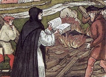 Marcin Luter pali papieską bullę