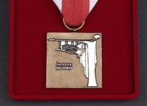 Medale dla świadków historii