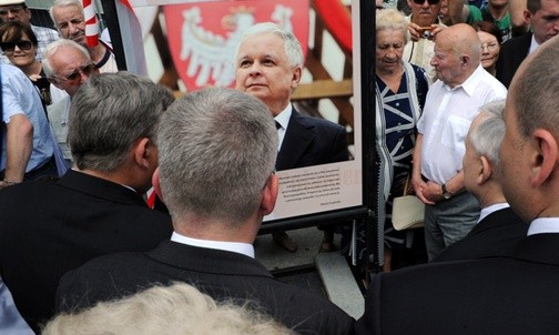 Pierwszym punktem było otwarcie wystawy poświęconej śp. Prezydentowi RP