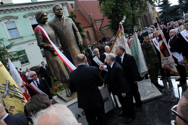 Pomnik Prezydenta RP odsłonięty