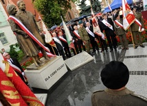 Pomnik Prezydenta RP odsłonięty