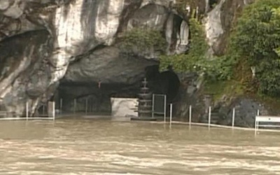 Lourdes pod wodą