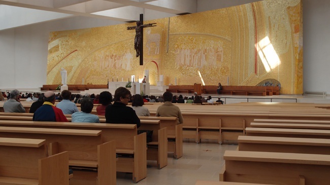 Piaski Nowe i WAJ Absolwent w Lourdes, La Salette i Fatimie