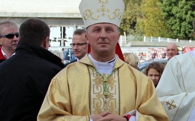 Biskup Marek Solarczyk