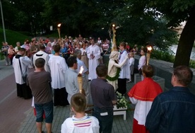 Poświęcili ogień, wodę i lecznicze zioła