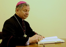 Bp Henryk Tomasik