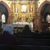 Adoracja kontra opady